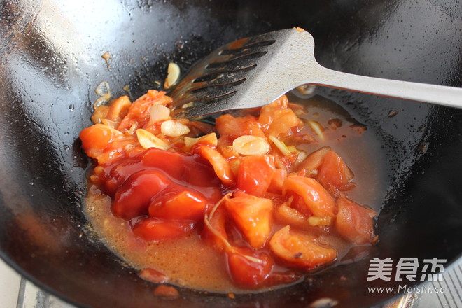 Tomato Sirloin Noodles recipe