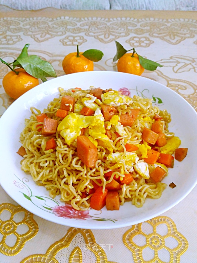 Fried Instant Noodles recipe