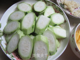 Steamed Loofah with Chopped Pepper and Vermicelli recipe