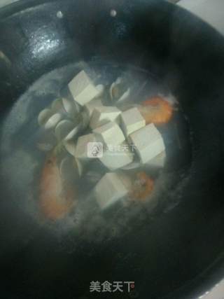 Clam Tofu Soup recipe