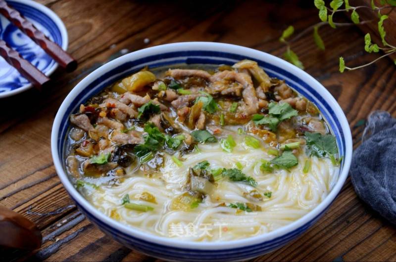 Sauerkraut Shredded Pork Rice Noodles recipe