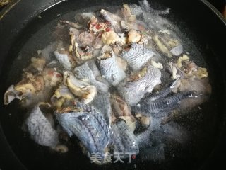 Cordyceps Flower, Chinese Yam, Chinese Wolfberry Black Chicken Soup recipe