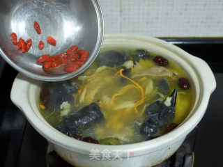 Medicinal Black Chicken Soup recipe