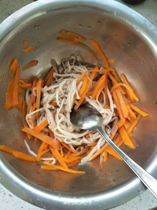 Summer Side Dish: Cold White Jade Mushroom recipe