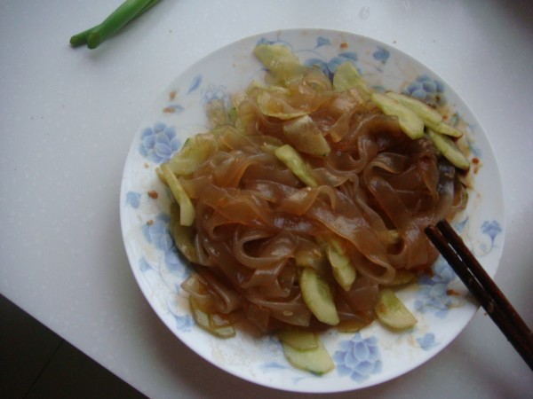 Mung Bean Flour Skin Mixed with Cucumber recipe