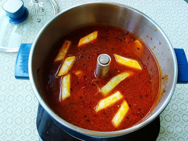 Spicy Crayfish Hot Pot recipe