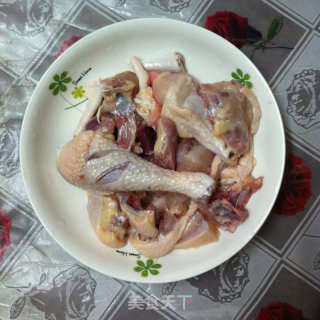 Autumn Health-chestnut Chicken Soup recipe