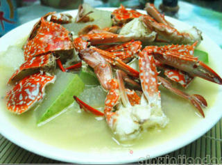 Flower Crab and Winter Melon Soup recipe