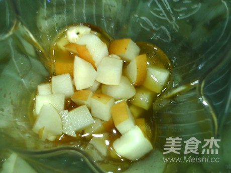 Sweet Pear Cooked Soy Milk recipe