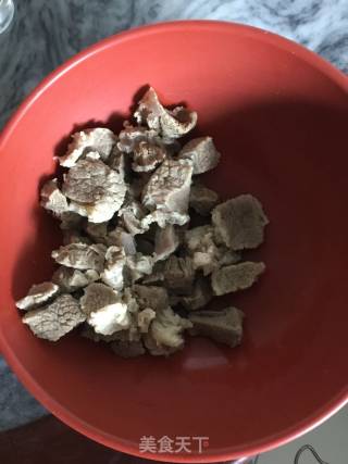 Stewed Beef Brisket with Tomato and Radish recipe