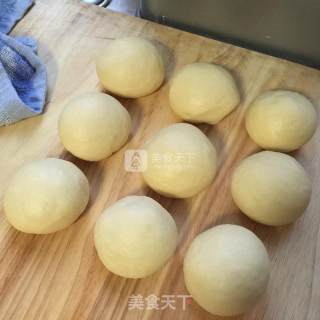 Simple and Easy to Make-red Bean Paste Small Meal Bag recipe