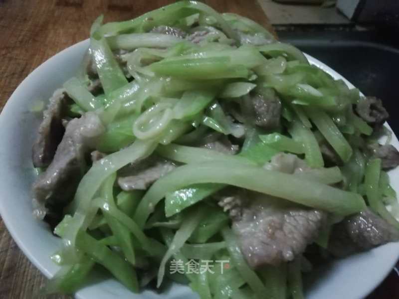 Stir-fried Chayote with Sliced Pork recipe