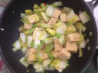 Frozen Tofu Stewed with Cabbage recipe