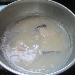 Soy Milk Fish Bone Soup recipe