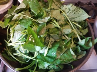 Potato Leaves Soaked with Fermented Bean Curd recipe