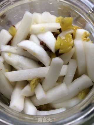 Hot and Sour Pickled Radish recipe