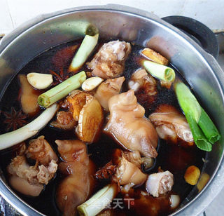 Marinated Trotters recipe