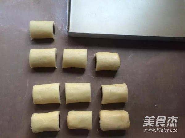 Golden Bean Paste Roll recipe