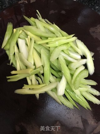 Stir-fried Beef with Celery recipe