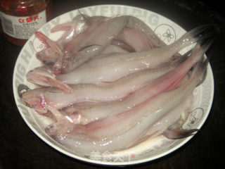 Steamed Nine Spit Fish with Chopped Pepper recipe