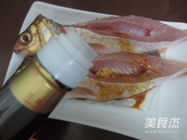 Steamed Dace Belly with Soy Sauce recipe