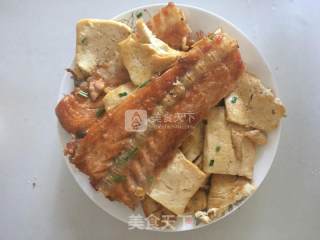 Fried Tofu with Salmon Bone recipe