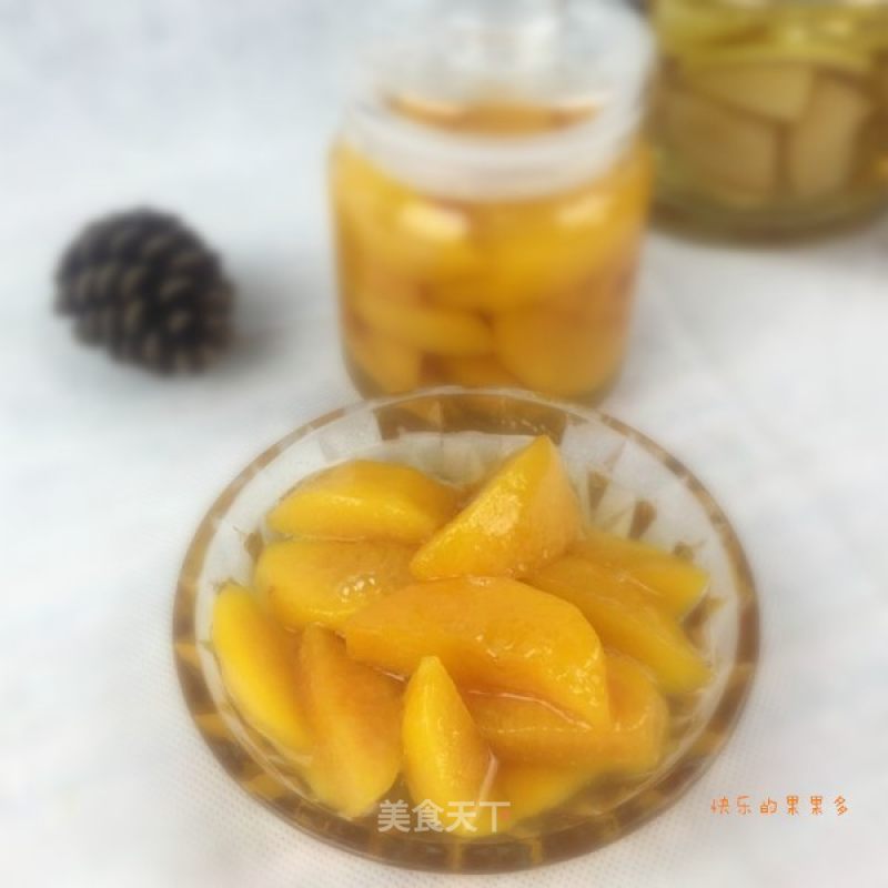 Homemade Canned Yellow Peaches recipe
