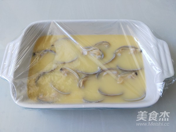 Steamed Egg with Clams recipe