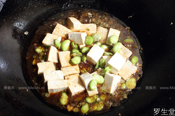 Braised Spring Silkworm Shrimp with Tofu recipe