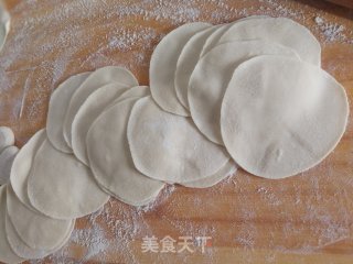 Northeast Sauerkraut Pork Dumplings recipe