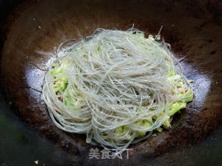 Stir-fried Noodles with Cabbage recipe