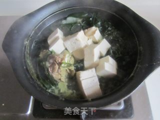 Seaweed Tofu Soup recipe