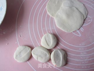 Shepherd's Purse, Bamboo Shoot Tip Pork Dumplings recipe