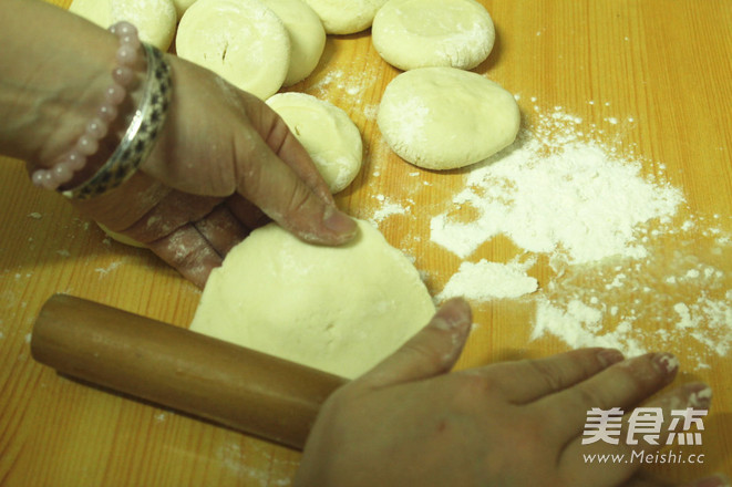 Fujian Water Fried Buns recipe