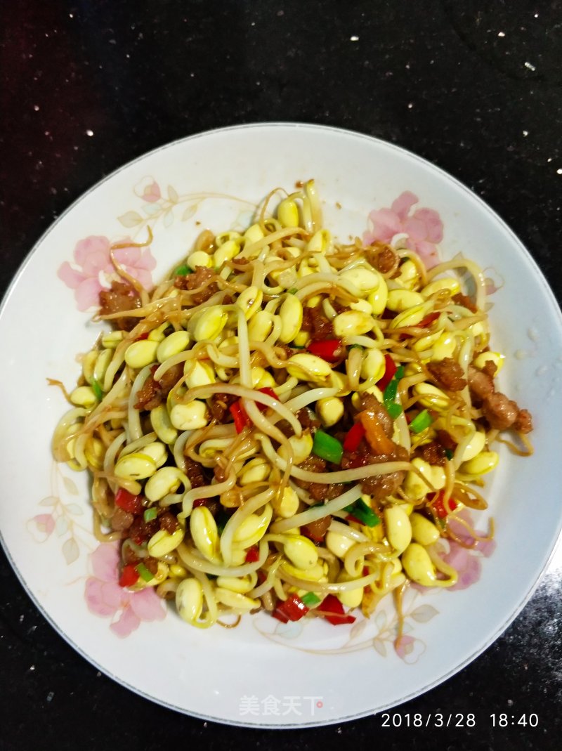 Minced Meat Soy Sprouts recipe