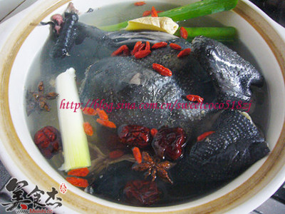 Nourishing Blood and Anti-fetus Yam Black Chicken Soup recipe