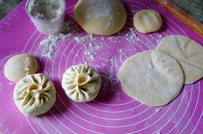 Whole Grain Steamed Buns with Vegetarian Stuffing recipe