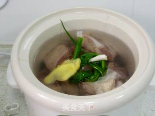 Lingzhi Pork Bone Soup recipe