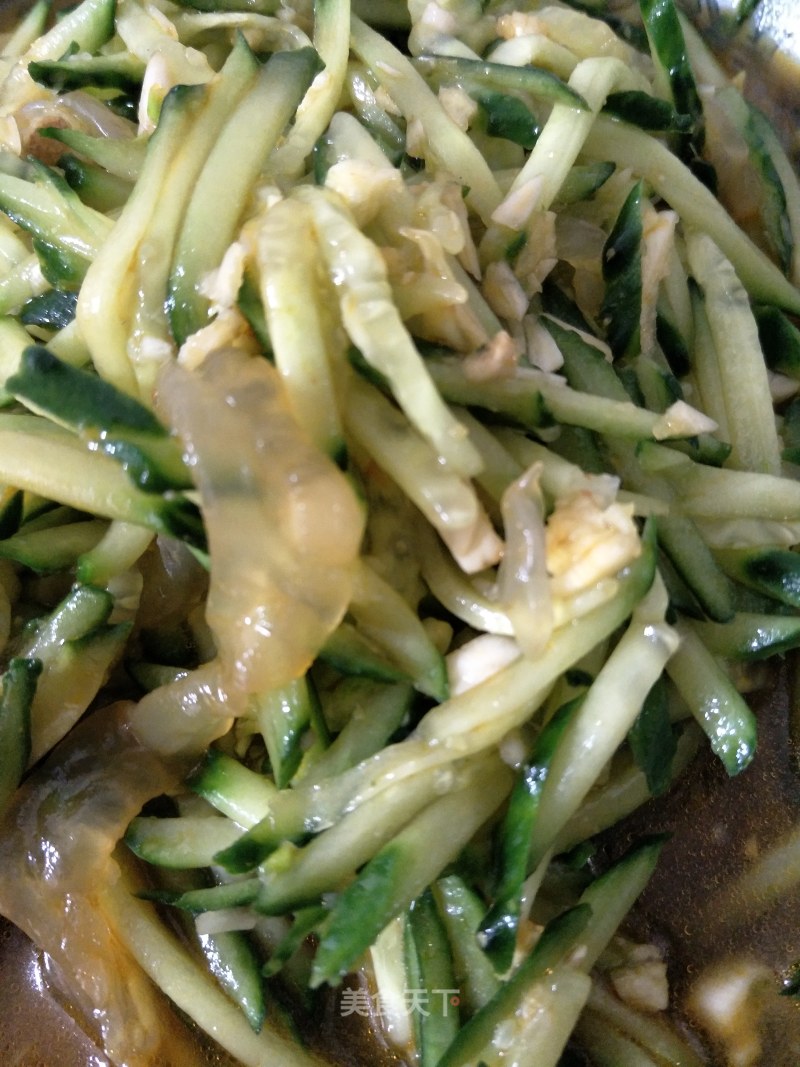 Cucumber Mixed with Jellyfish recipe