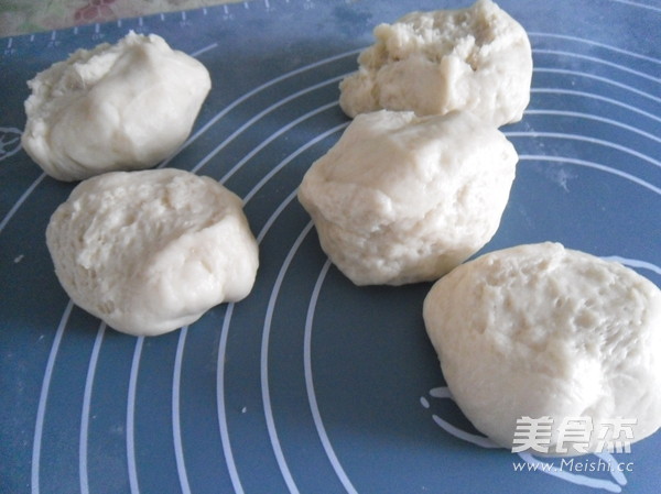 Goji Berry Honey Buns recipe