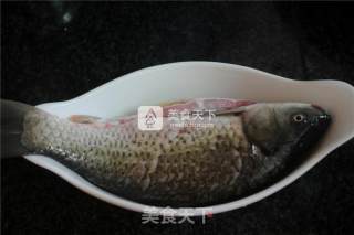 Steamed Crucian Carp with Chopped Chili recipe