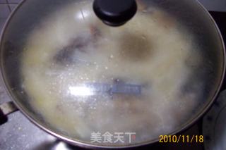 【autumn and Winter Green Shield】--- "garlic Carrot Soup with Carp" recipe