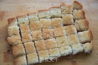 Golden Toast Sausage Salad recipe