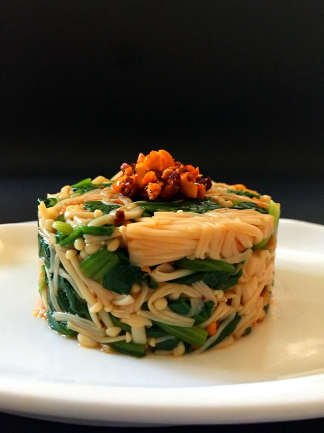 Spinach and Enoki Mushroom