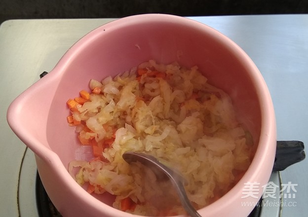 Braised Krill with Sauerkraut and Tofu recipe