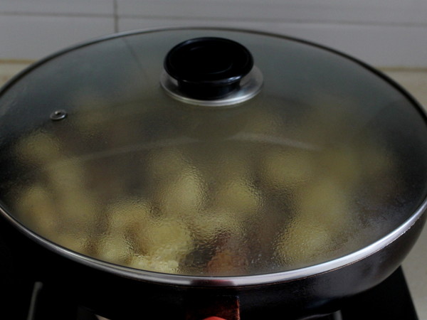 Stewed Pork Belly with Tofu and Fruit recipe