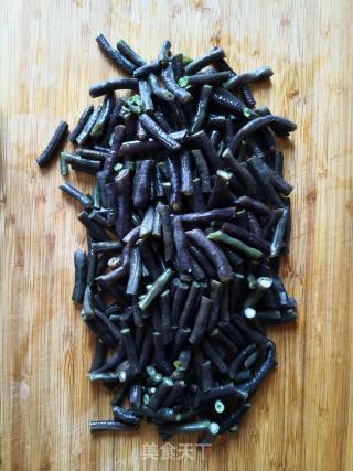 Cowpeas Mixed with Sesame Sauce recipe