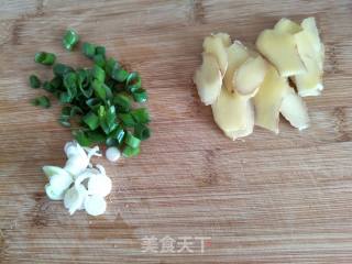 Stewed Duck with Chinese Fungus and Wolfberry recipe