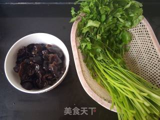 Celery Mixed with Fungus recipe