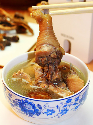 Guangdong Laohuo Liangtang-five Fingers Maotao Yisheng Soup recipe